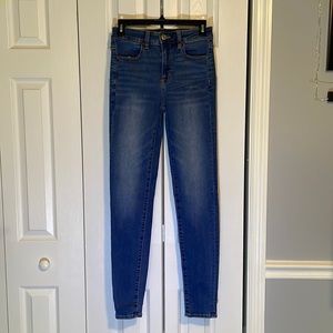 American Eagle High Rise Jegging